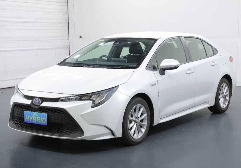 TOYOTA COROLLA ASCENT SPORT HYBRID ZWE211R