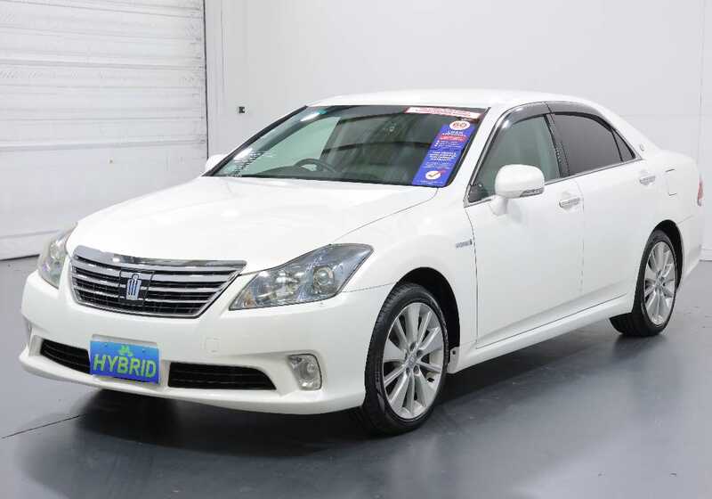 TOYOTA CROWN 3.5L HYBRID 5 SEATER Other