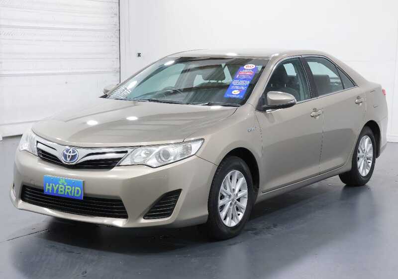 TOYOTA CAMRY HYBRID H AVV50R