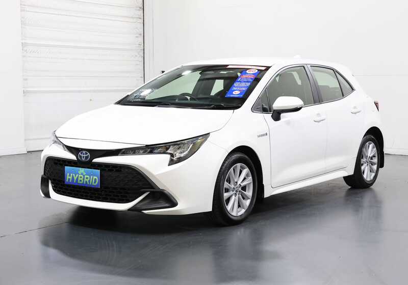 TOYOTA COROLLA ASCENT SPORT HYBRID ZWE219R