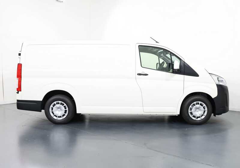 2025 TOYOTA HIACE LWB
