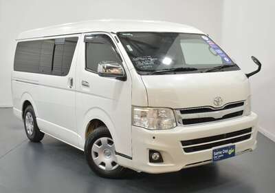 2011 TOYOTA HIACE 2.7L LWB WIDE SUPER GL 