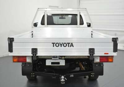2018 TOYOTA HILUX WORKMATE
