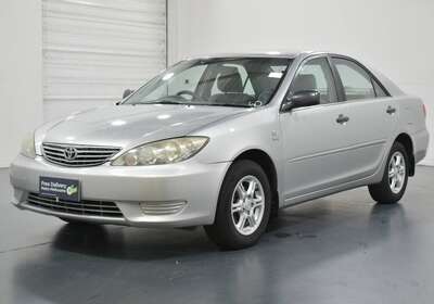 2004 TOYOTA CAMRY ALTISE