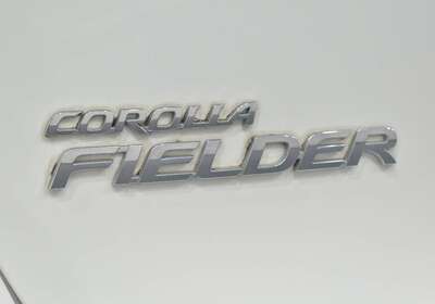 2015 TOYOTA COROLLA FIELDER 1.5L HYBRID 5 SEATER