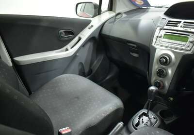 2006 TOYOTA YARIS YRS