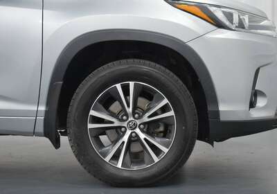 2019 TOYOTA KLUGER GX (4X2)