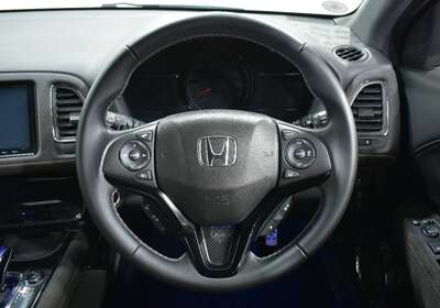 2017 HONDA VEZEL 1.5L HYBRID 5 SEATER