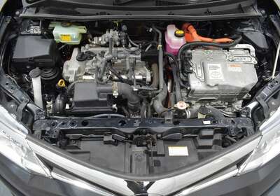 2017 TOYOTA COROLLA AXIO 1.5L HYBRID 5 SEATER