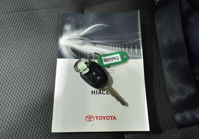 2014 TOYOTA HIACE 3.0L DIESEL 2WD 3 SEATER