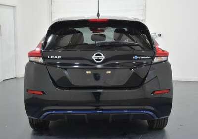 2019 NISSAN LEAF 100% ELECTRIC 5 SEATER