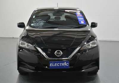 2019 NISSAN LEAF 100% ELECTRIC 5 SEATER