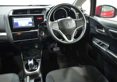 2017 HONDA FIT HYBRID 1.5L 5 SEATER