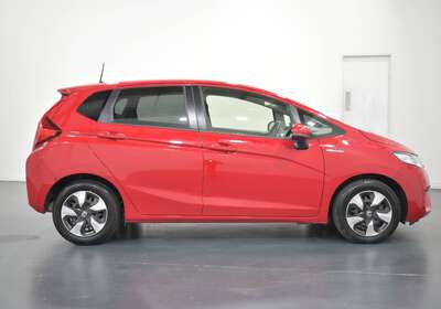 2017 HONDA FIT HYBRID 1.5L 5 SEATER