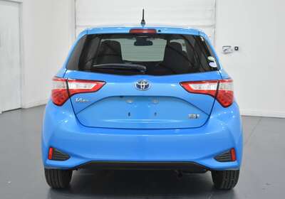 2017 TOYOTA VITZ HYBRID 1.5L 5 SEATER