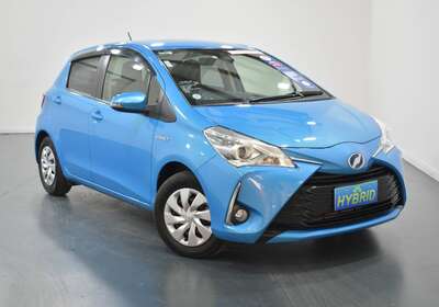 2017 TOYOTA VITZ HYBRID 1.5L 5 SEATER