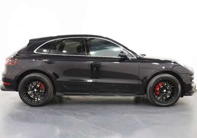 2014 PORSCHE MACAN TURBO