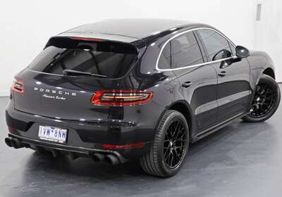 2014 PORSCHE MACAN TURBO