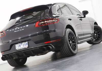 2014 PORSCHE MACAN TURBO