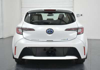 2022 TOYOTA COROLLA ASCENT SPORT HYBRID