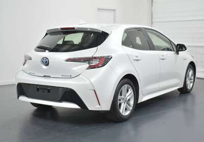 2022 TOYOTA COROLLA ASCENT SPORT HYBRID