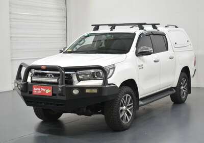 2018 TOYOTA HILUX SR5+ (4X4)