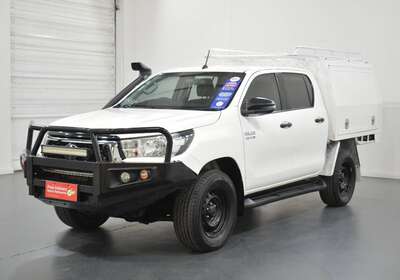 2019 TOYOTA HILUX SR (4X4)