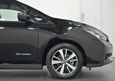 2019 NISSAN LEAF 100% ELECTRIC 5 SEATER