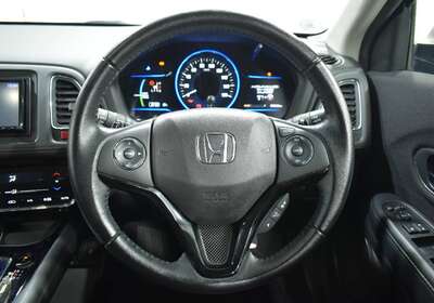 2015 HONDA VEZEL 1.5L HYBRID 5 SEATER