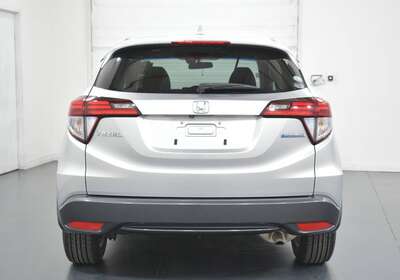 2014 HONDA VEZEL 1.5L HYBRID 5 SEATER