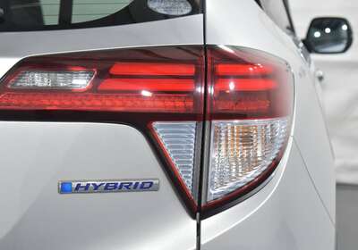 2014 HONDA VEZEL 1.5L HYBRID 5 SEATER