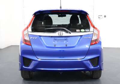 2014 HONDA FIT 1.5L HYBRID 5 SEATER