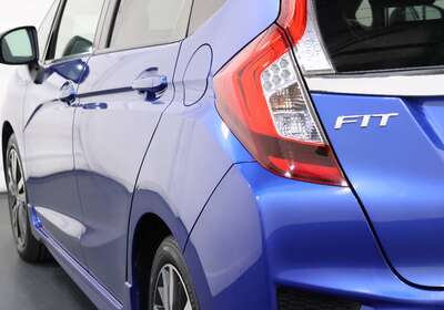 2014 HONDA FIT 1.5L HYBRID 5 SEATER