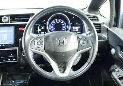 2014 HONDA FIT 1.5L HYBRID 5 SEATER