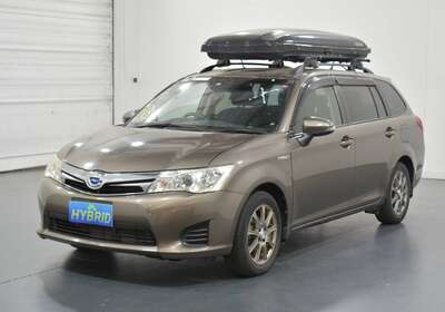 2014 TOYOTA COROLLA FIELDER 1.5L HYBRID 5 SEATER