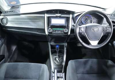 2014 TOYOTA COROLLA FIELDER 1.5L HYBRID 5 SEATER