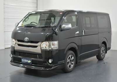 2017 TOYOTA HIACE REGIUS ACE