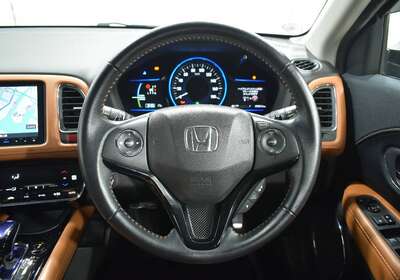 2015 HONDA VEZEL 1.5L HYBRID 5 SEATER