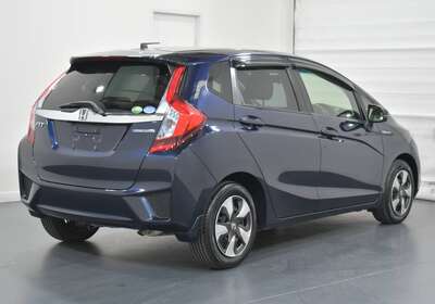 2016 HONDA FIT 1.5L HYBRID 5 SEATER