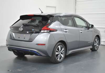 2019 NISSAN LEAF 100% ELECTRIC 5 SEATER