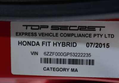 2015 HONDA FIT 1.5L HYBRID 5 SEATER