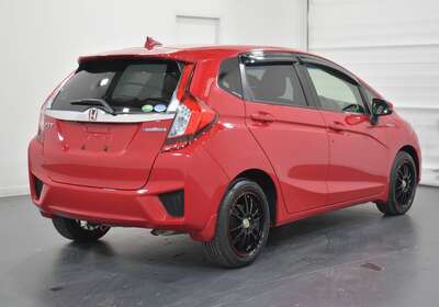 2015 HONDA FIT 1.5L HYBRID 5 SEATER