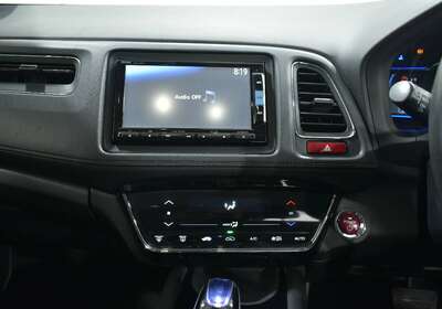 2015 HONDA VEZEL 1.5L HYBRID 5 SEATER