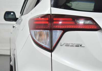 2016 HONDA VEZEL 1.5L HYBRID 5 SEATER