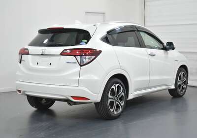 2016 HONDA VEZEL 1.5L HYBRID 5 SEATER