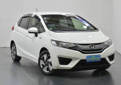 2015 HONDA FIT 1.5L HYBRID 5 SEATER