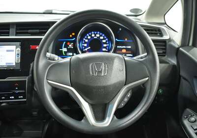 2015 HONDA FIT 1.5L HYBRID 5 SEATER