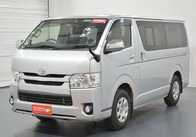 2017 TOYOTA HIACE 3.0L DIESEL 2WD 