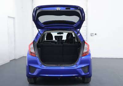 2014 HONDA FIT 1.5L HYBRID 5 SEATER