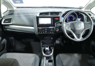 2014 HONDA FIT 1.5L HYBRID 5 SEATER